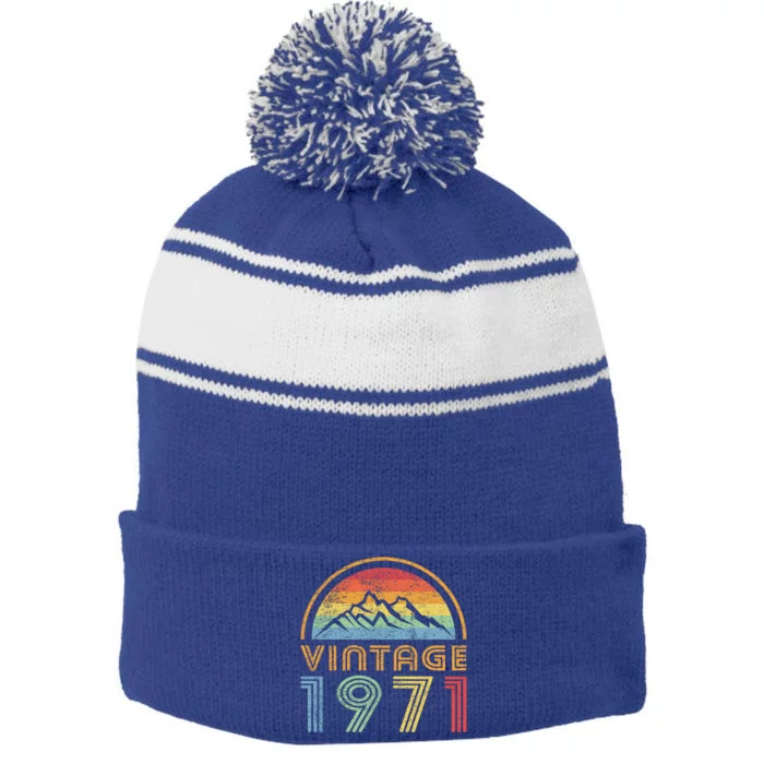 1971 Born Made 1971 Vintage Mountains Sunset Gift Funny Gift Stripe Pom Pom Beanie