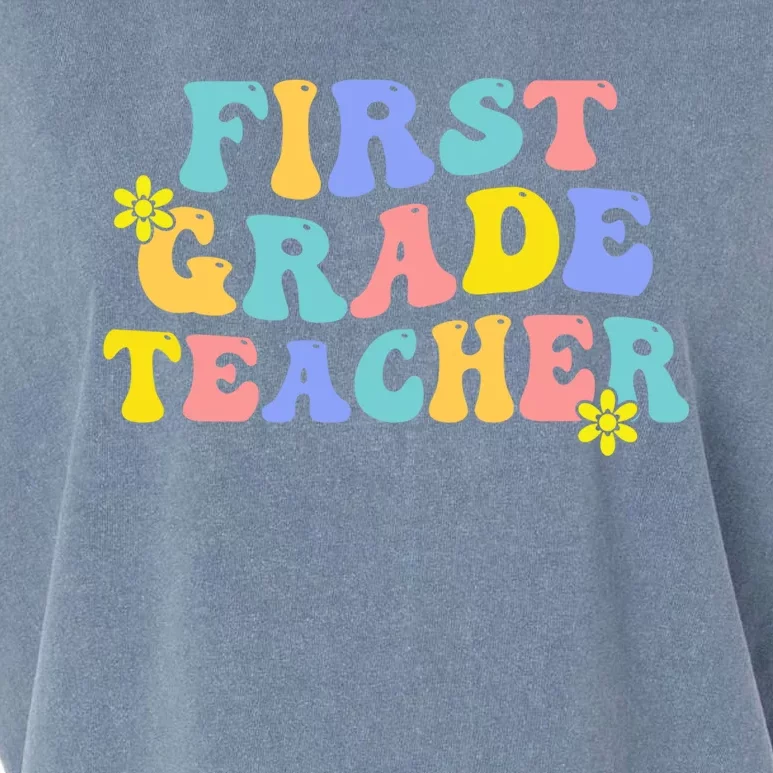 1St Grade Teacher Back To School Groovy First Grade Teacher Cool Gift Garment-Dyed Women's Muscle Tee