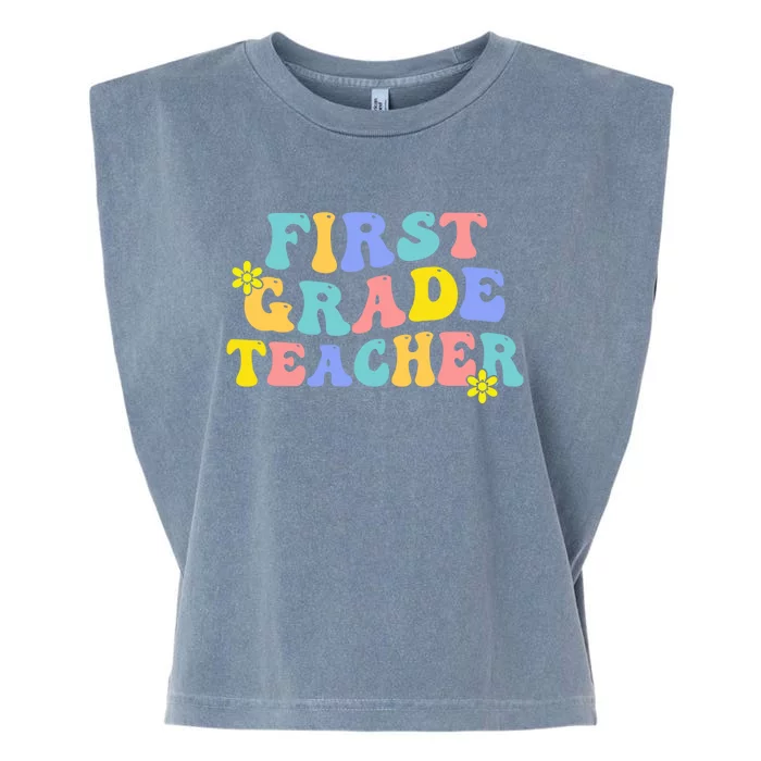 1St Grade Teacher Back To School Groovy First Grade Teacher Cool Gift Garment-Dyed Women's Muscle Tee