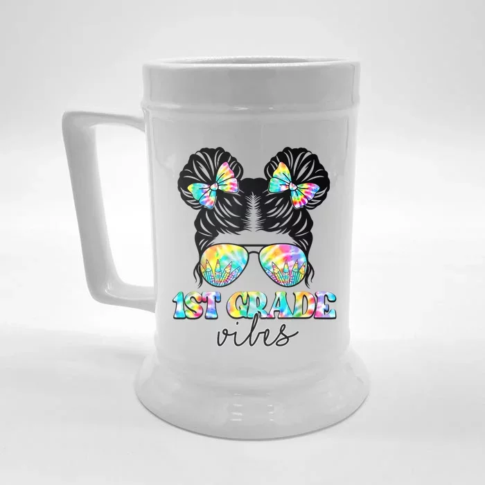 1st Grade Vibes Messy Hair Bun Girl Back To School First Day Front & Back Beer Stein