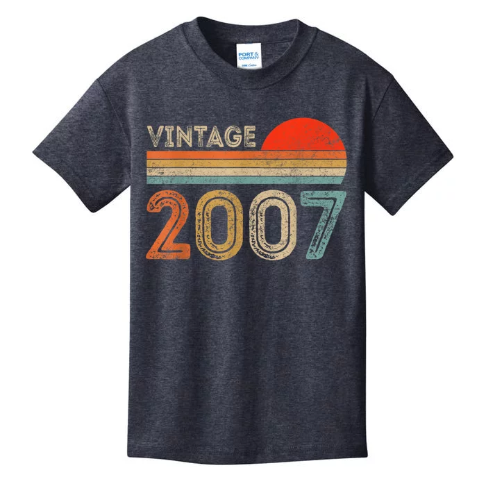 16 Year Old Gift Vintage 2007 Made In 2007 16th Birthday Kids T-Shirt