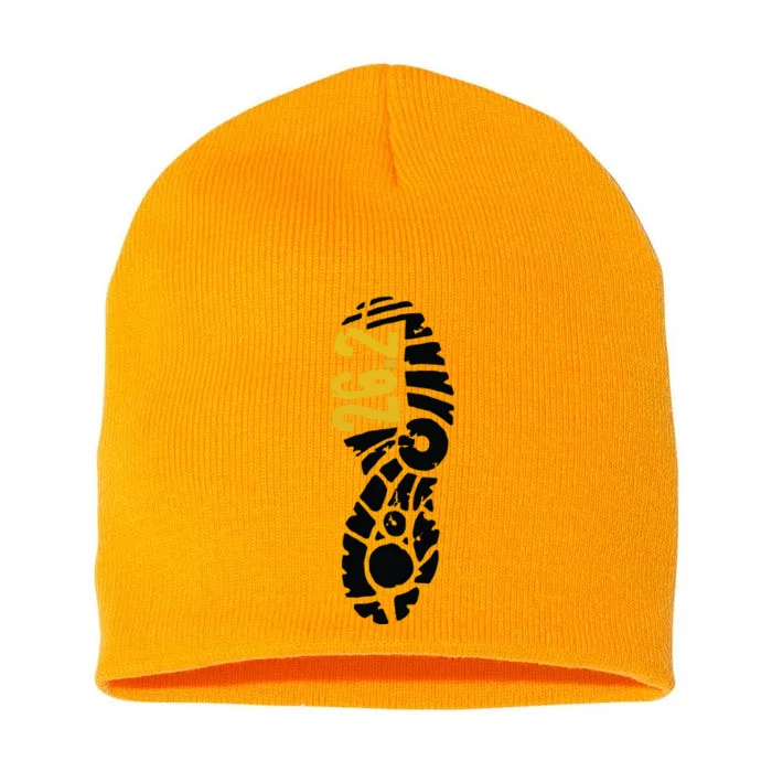 262 Marathon Runner Footprint Short Acrylic Beanie