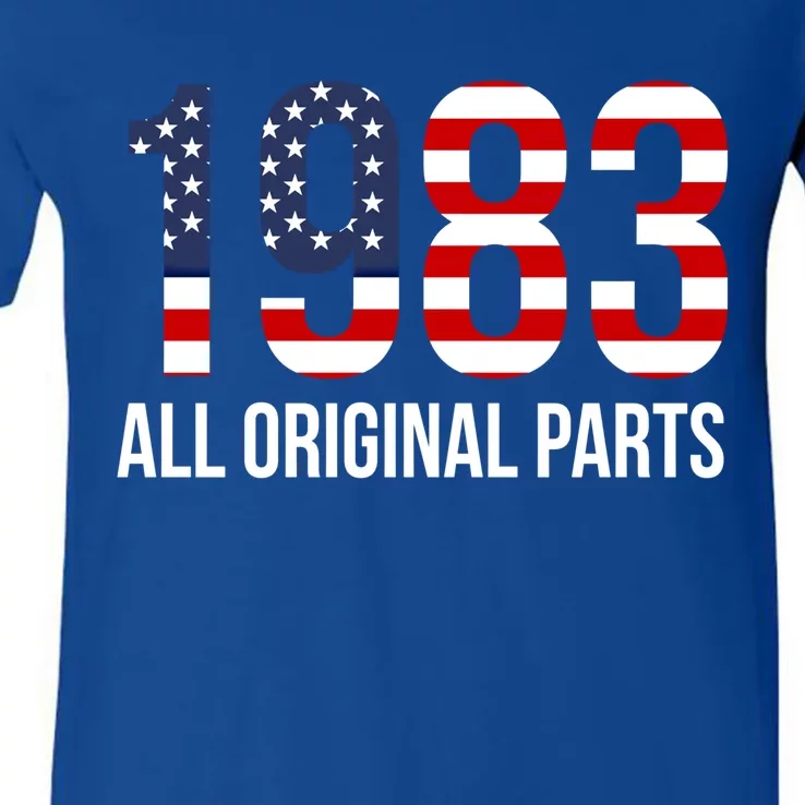 40th Birthday Design – 1983 Us America Flag Cute Gift V-Neck T-Shirt