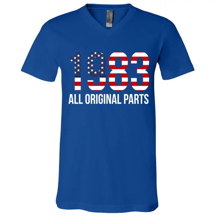 40th Birthday Design – 1983 Us America Flag Cute Gift V-Neck T-Shirt