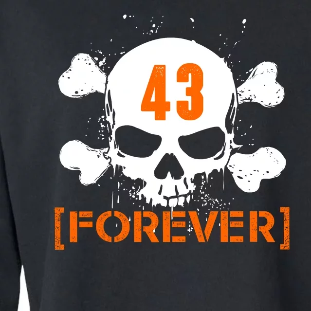 43 Forever Skull Crossbones Racing Legend Tribute Cropped Pullover Crew