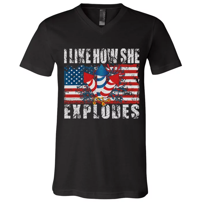 4th Of July I Like How She Explodes Firework USA Flag V-Neck T-Shirt