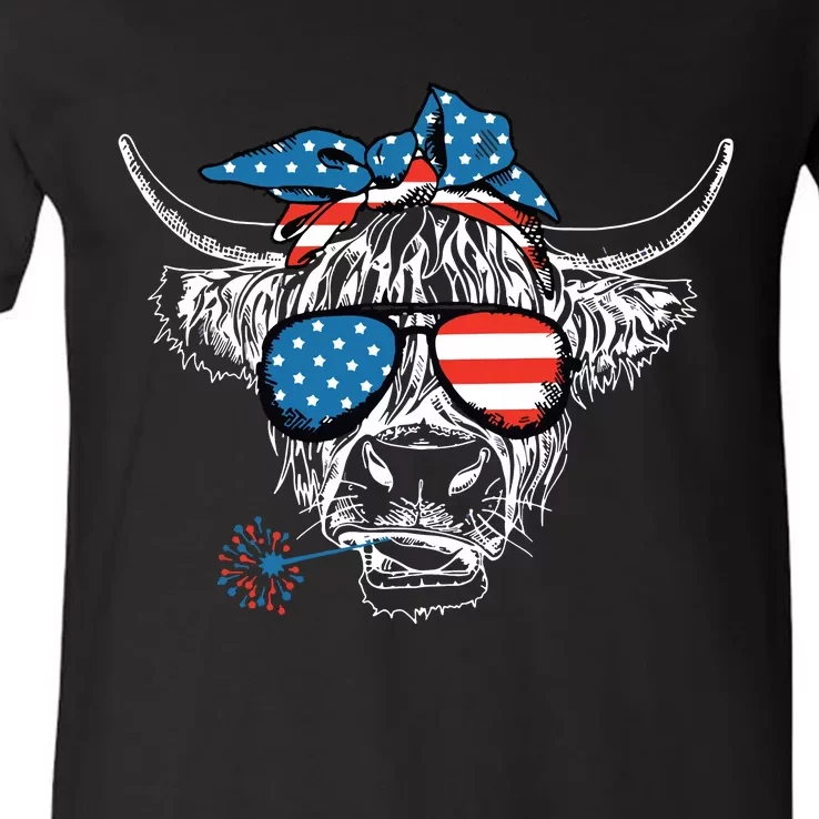 4th Of July Highland Cow Cow Lover V-Neck T-Shirt