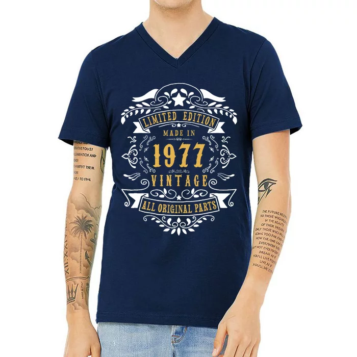 46 Years Old 46th Birthday Made Born In 1977 Idea V-Neck T-Shirt