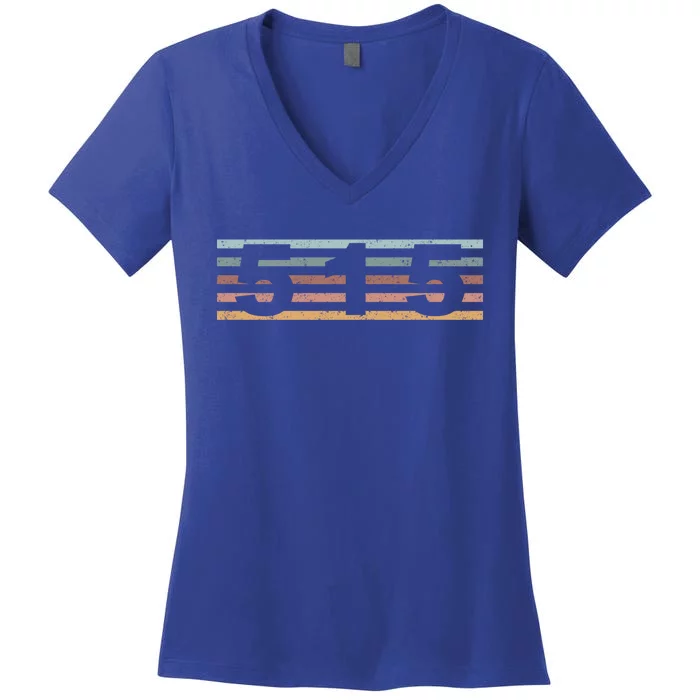 515 Area Code Retro Iowa Des Moines Gift Women's V-Neck T-Shirt