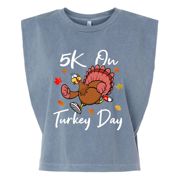 5k On Turkey Day Race Thanksgiving Turkey Trot Runners 2023 Garment-Dyed Women's Muscle Tee