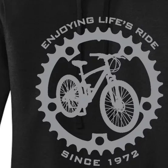 50 Year Old Mountain Biker Biking Cycling 1972 50th Birthday Women's Pullover Hoodie