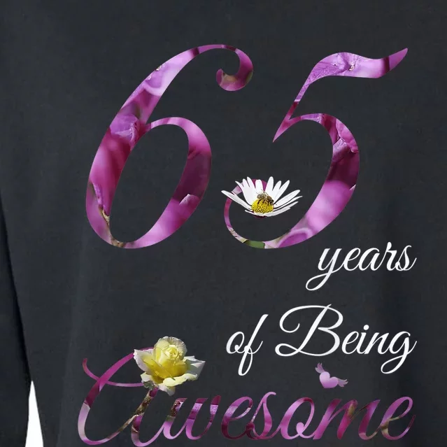 65 Year Old Shirt Awesome Floral 1958 65th Birthday Gift Cropped Pullover Crew