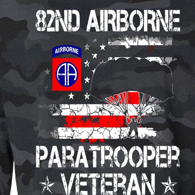 82nd Airborne Paratrooper Veteran Flag Veterans Day Cropped Pullover Crew