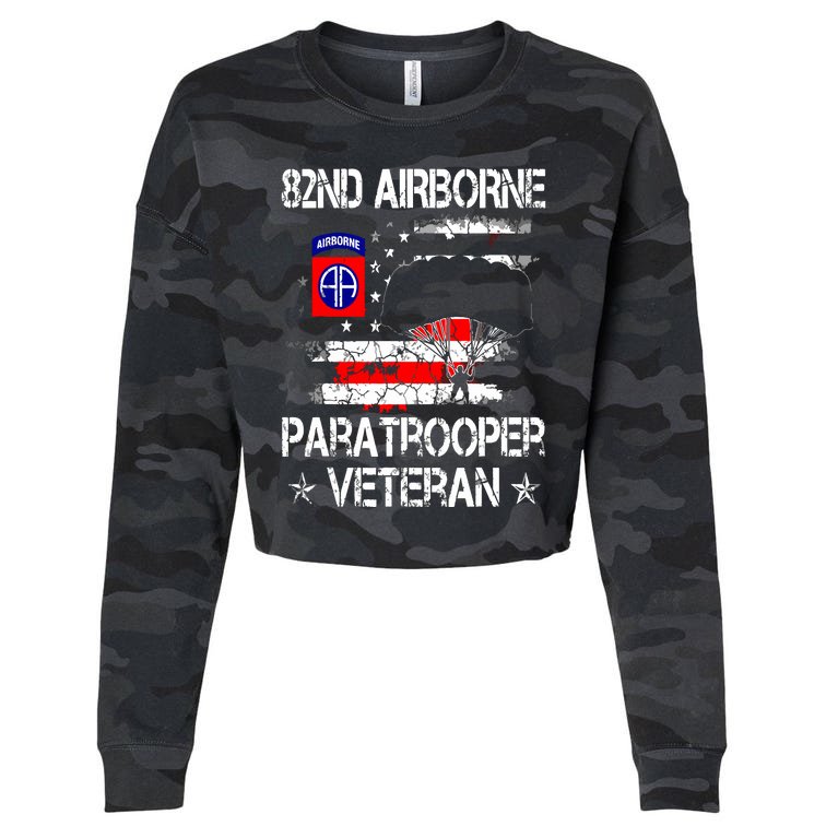82nd Airborne Paratrooper Veteran Flag Veterans Day Cropped Pullover Crew