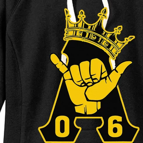 Alpha African 1906 Fraternity Hand Sign Crown Women's Fleece Hoodie