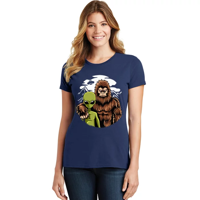 Alien And Bigfoot UFO Abduction Believer Women's T-Shirt