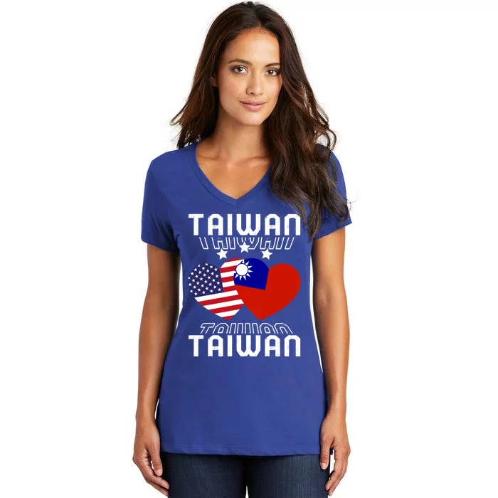 America And Taiwan Taiwanese American Flag Dual Nationality Cool Gift Women's V-Neck T-Shirt