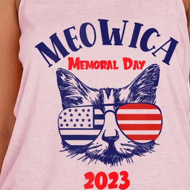 America Cat Memorial Day Design Gift Women's Knotted Racerback Tank