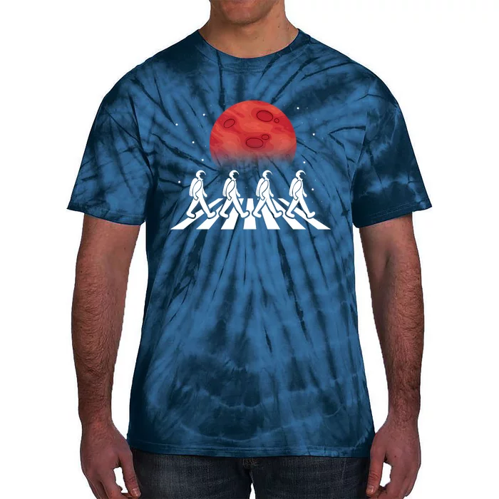 Astronaut Crossing Road Mars Planet Cosmonaut Spaceman Tie-Dye T-Shirt