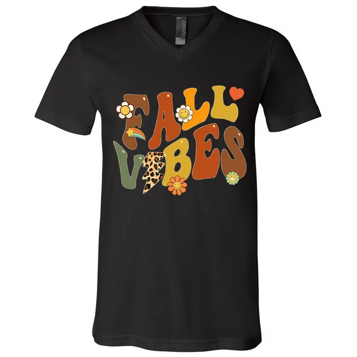 Autumn Chic Retro Leopard Circle Pumpkin for Thanksgiving V-Neck T-Shirt