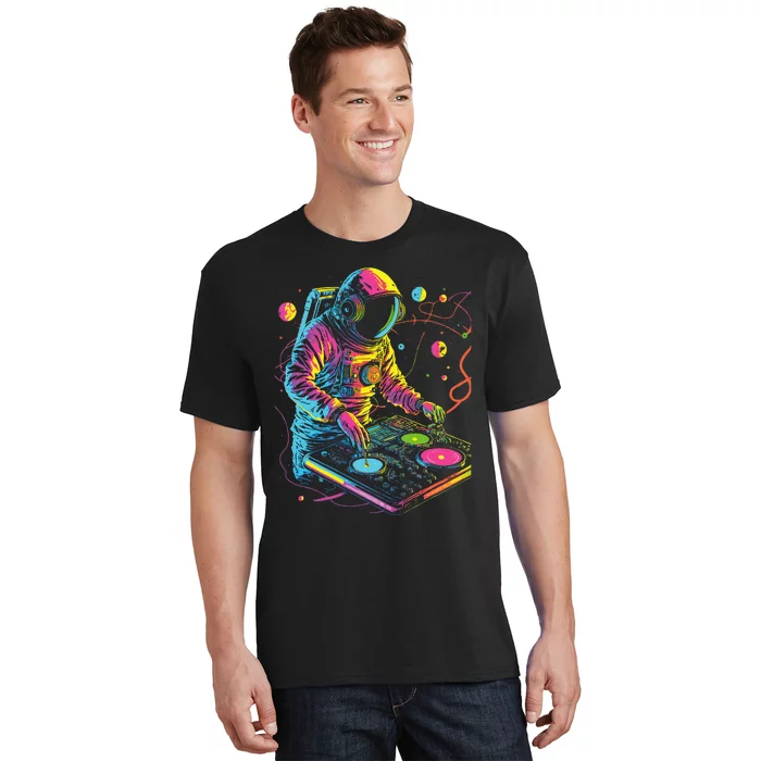 Astronaut Dj Djing In Space Edm Cool Graphic T-Shirt