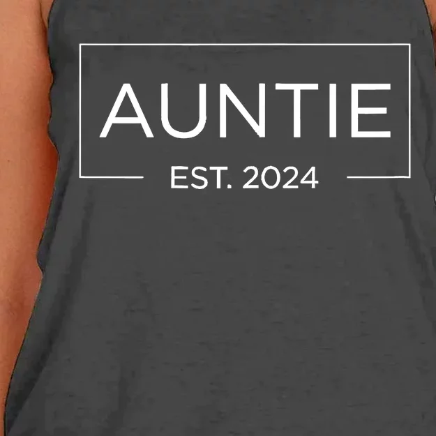 Auntie Est. 2024 Pregnancy Announcement New Auntie 2024 Women's Knotted Racerback Tank