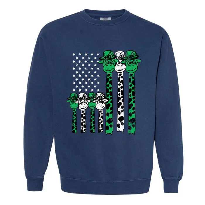 American Flag Giraffe St Patricks Day Funny Animal Shamrock Garment-Dyed Sweatshirt