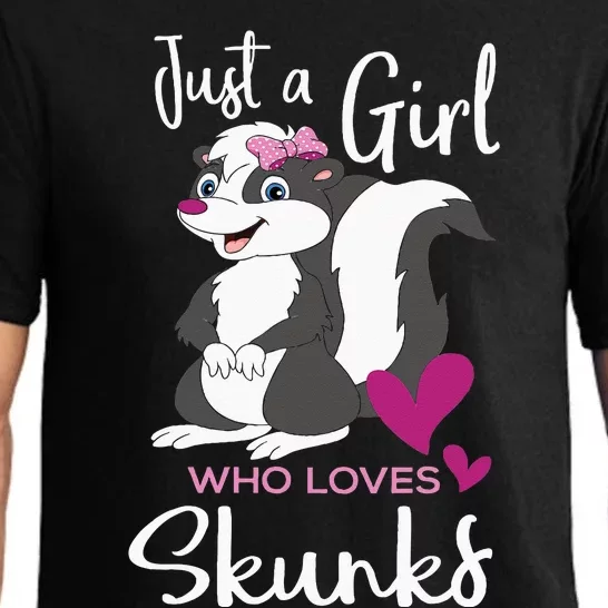 A Girl Who Loves Skunks Skunk Lover Zookeeper Zoologist Pajama Set