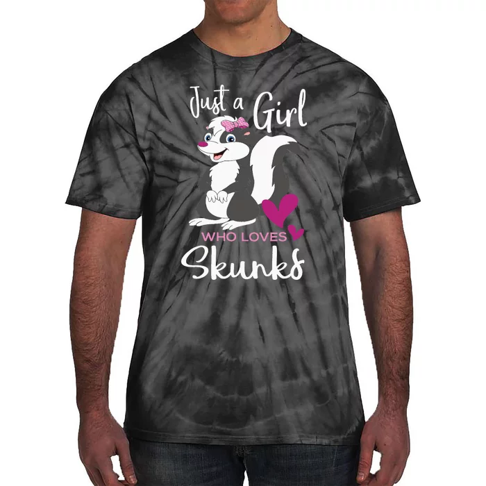 A Girl Who Loves Skunks Skunk Lover Zookeeper Zoologist Tie-Dye T-Shirt