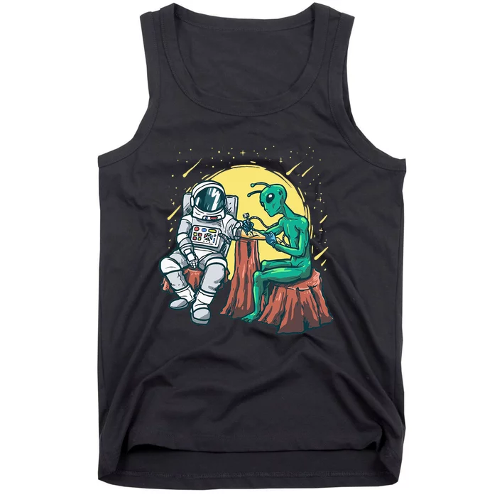 Alien Inking Astronaut Ink Funny Tattoo Artist Tank Top