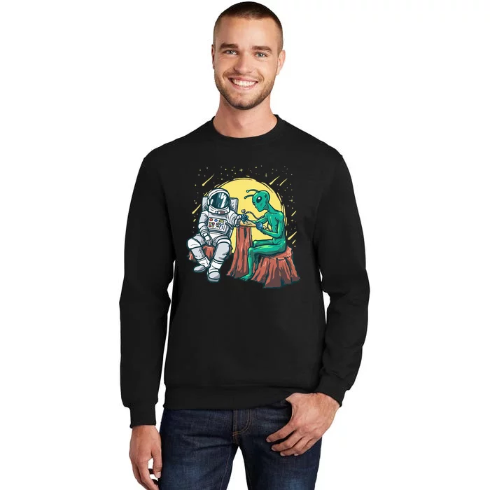 Alien Inking Astronaut Ink Funny Tattoo Artist Sweatshirt