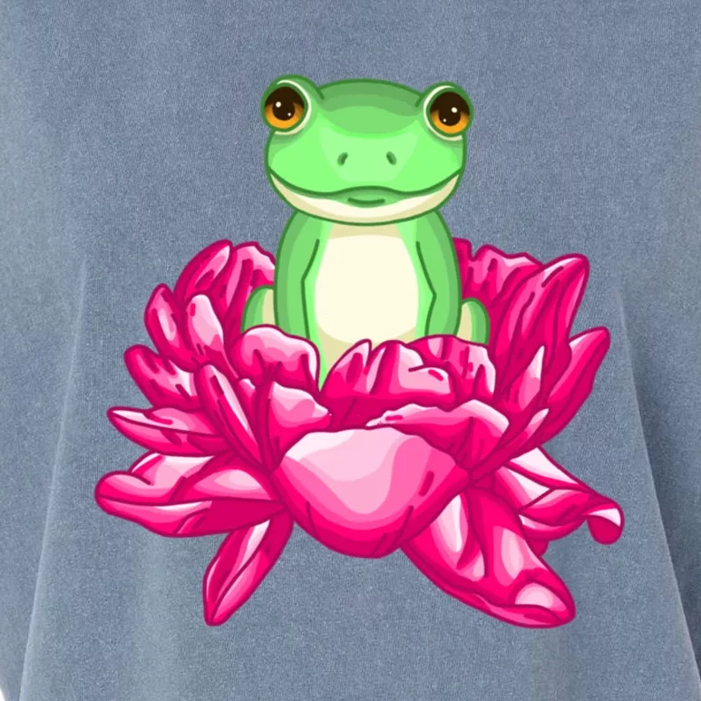 A Little Cute Frog In A Flower Garment-Dyed Women's Muscle Tee