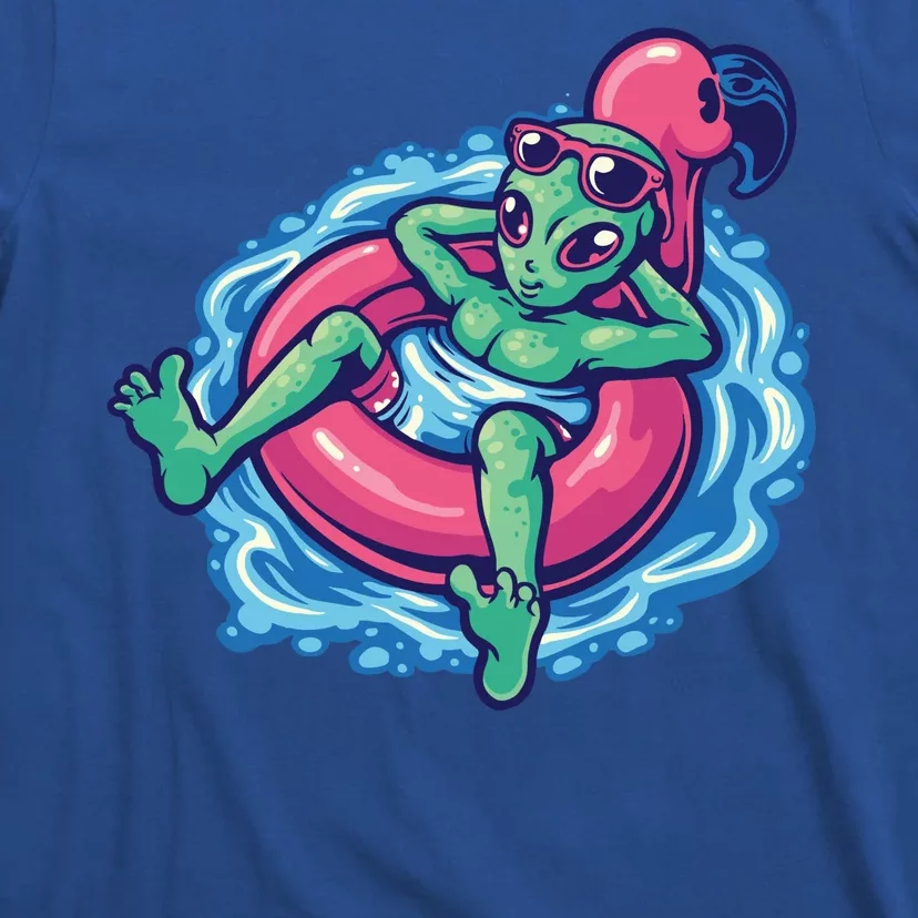 Alien On Flamingo Floaty Funny T-Shirt