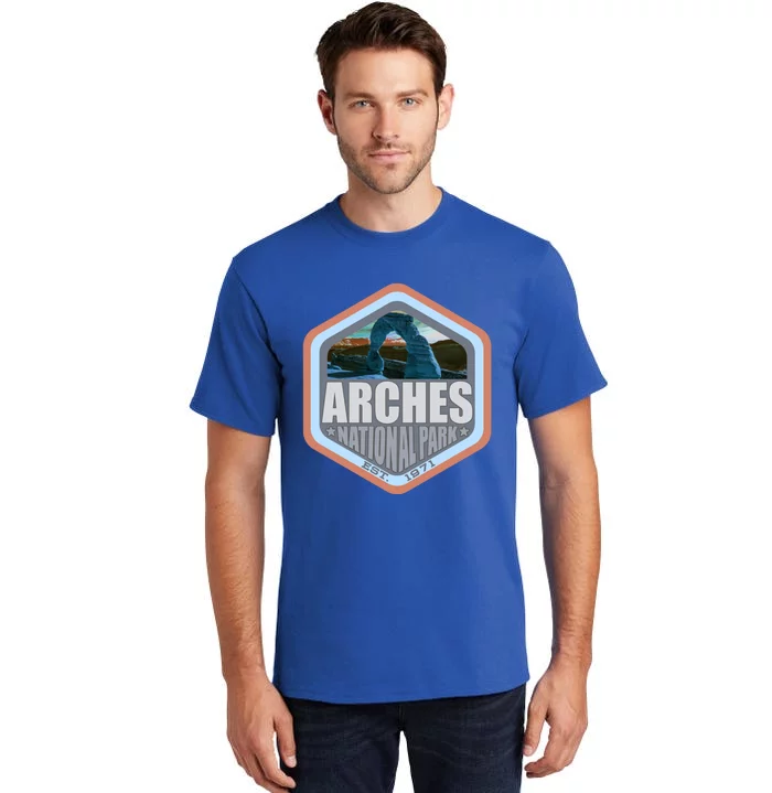 America National Park Arches Beautiful Design For Explorers Gift Tall T-Shirt