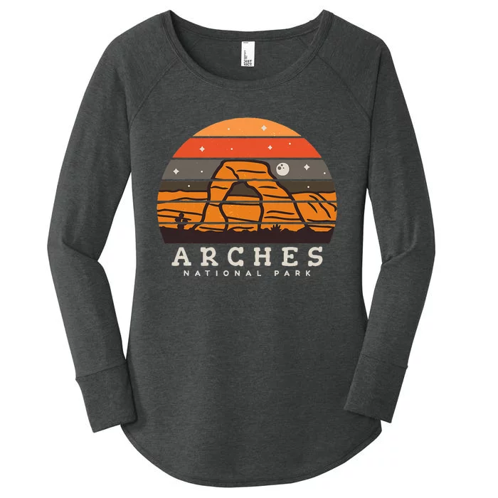 Arches National Park Moab Utah Vintage Women's Perfect Tri Tunic Long Sleeve Shirt