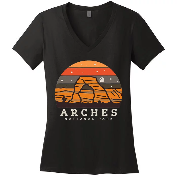 Arches National Park Moab Utah Vintage Women's V-Neck T-Shirt