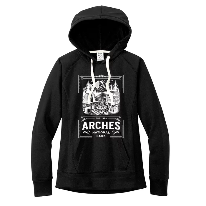 Arches National Park Vintage Camping Vacation Souvenir Gift Women's Fleece Hoodie