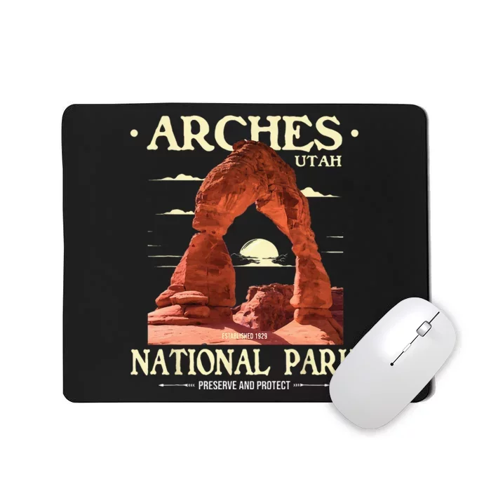 Arches National Park Retro Hiking & Camping Lover Mousepad