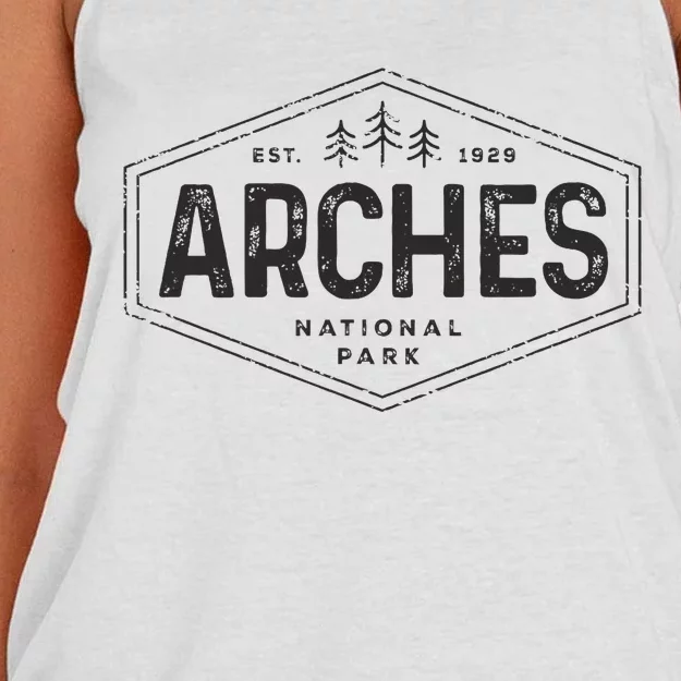 Arches National Park Utah Hiking Women Hexagon Badge Women's Knotted Racerback Tank