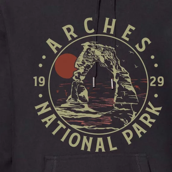 Arches National Park 1929 National Parks Costume Premium Hoodie