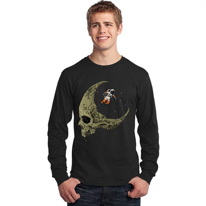 Astronaut On A Skull Planet In Outer Space Astronomy Space Tall Long Sleeve T-Shirt