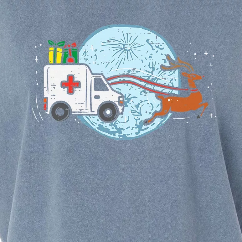 Ambulance Reindeer Nurse Christmas Winter Scrub Xmas Medical Garment-Dyed Women's Muscle Tee