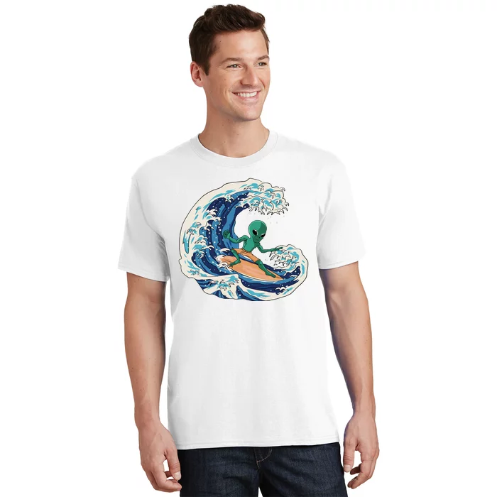 Alien Surfing Summer Surfer T-Shirt