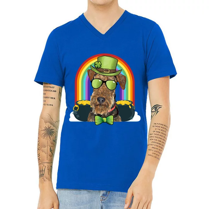 Airedale Terrier Dog Leprechaun Funny St Patricks Day Gift V-Neck T-Shirt