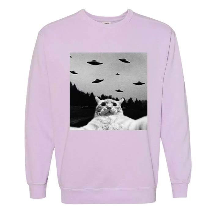 Alien UFO Funny Cat Selfie Garment-Dyed Sweatshirt