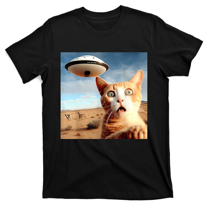 Alien UFO Funny Cat Selfie T-Shirt