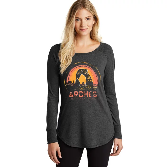 Arches Us National Park Utah Vintage Women's Perfect Tri Tunic Long Sleeve Shirt