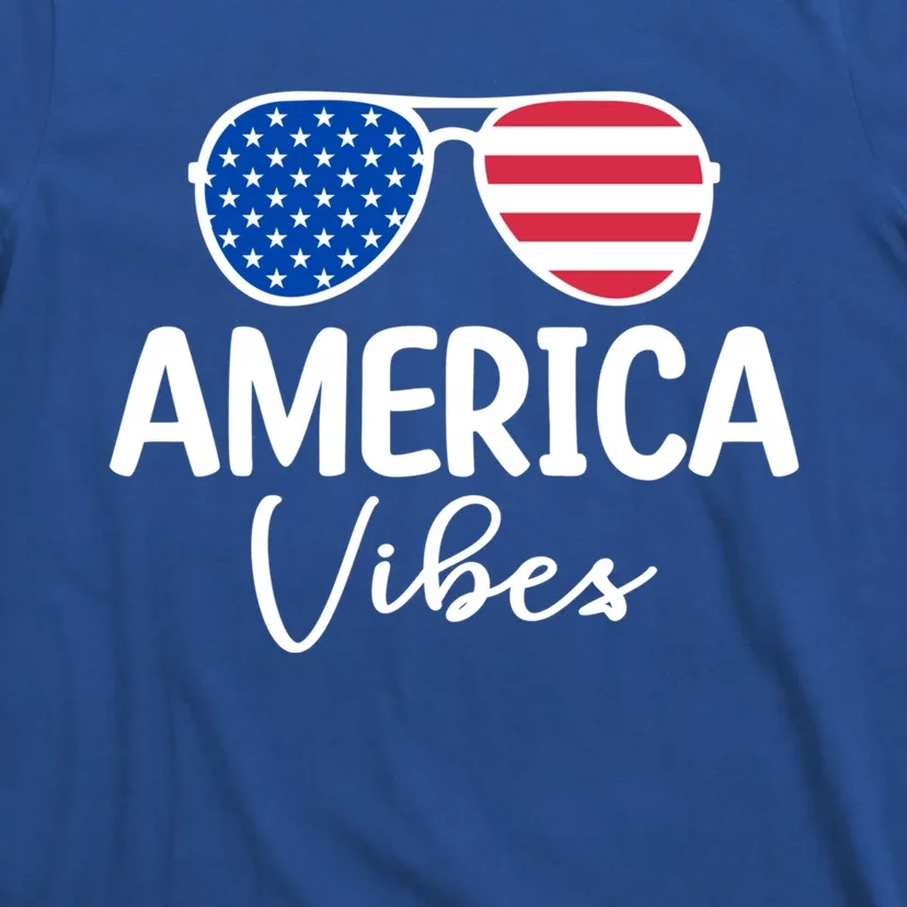 America Vibes Retro American Usa 4th Of July Great Gift T-Shirt