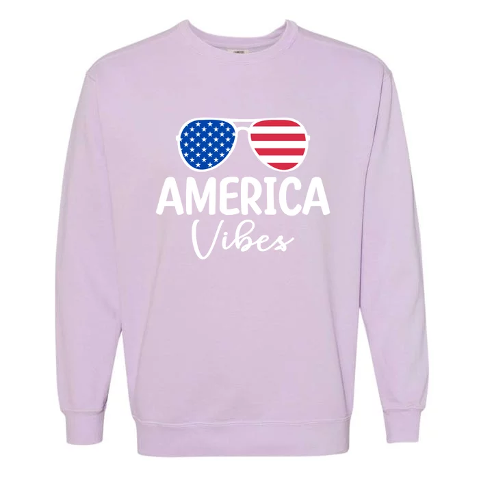 America Vibes Retro American Usa 4th Of July Great Gift Garment-Dyed Sweatshirt