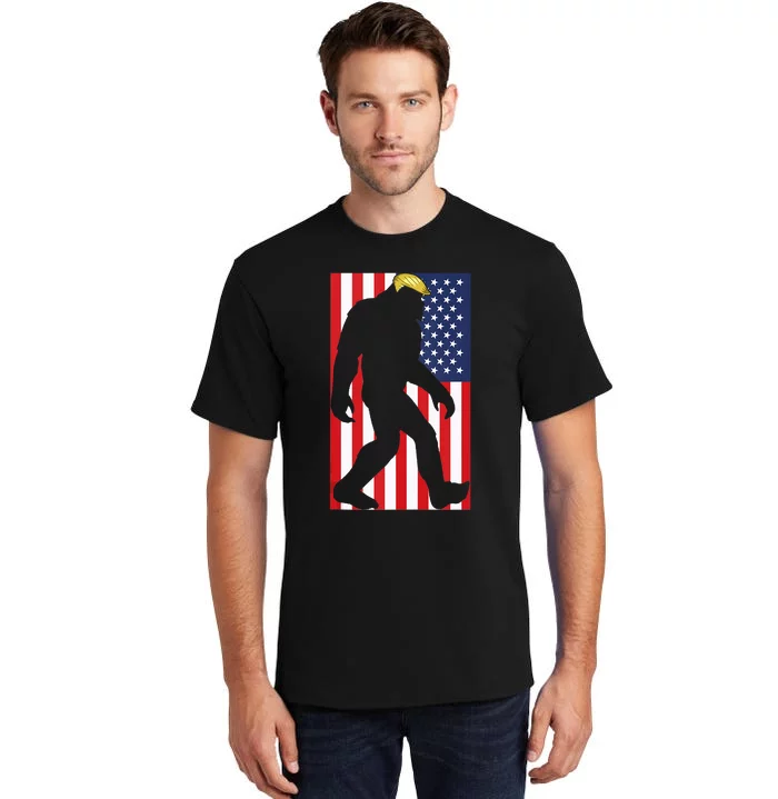 Bigfoot 4th Of July . American Flag Funny Trump Parody Tall T-Shirt